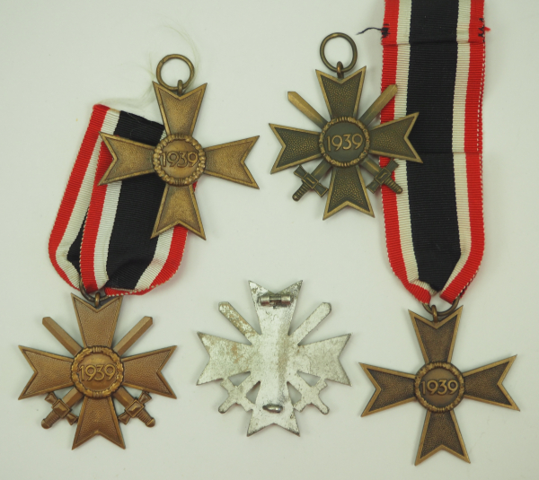 Kriegsverdienstkreuz Lot.1.) Kriegsverdienstkreuz, 1. Klasse mit Schwertern, Nadel fehlt, 2./3.) - Image 2 of 2