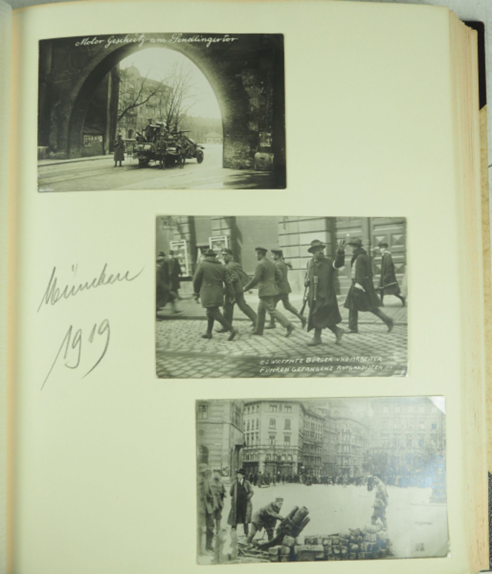 Fotoalben einer Familie aus Stuttgart / München - 1900-1946.Zwei Halbleder gebundene Alben, viele - Image 6 of 7
