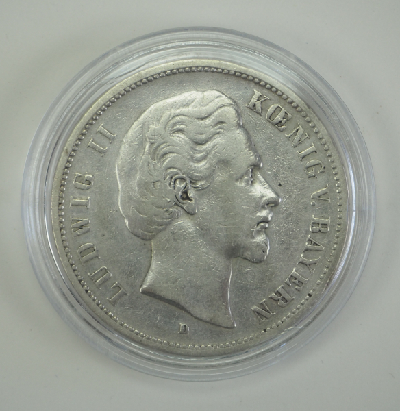 Bayern: Ludwig II., 5 Mark - 1875.Silber, in Kapsel.Zustand: II