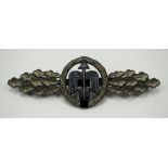 Frontflugspange für Jäger, in Bronze.Kriegsmetall bronziert, der separat aufgelegte geflügelte Pfeil