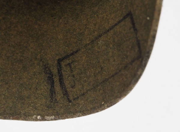 Preussen: Feldgraue Ersatz-Pickelhaube aus Filz, für Mannschaften der Artillerie.Feldgrauer - Image 7 of 7