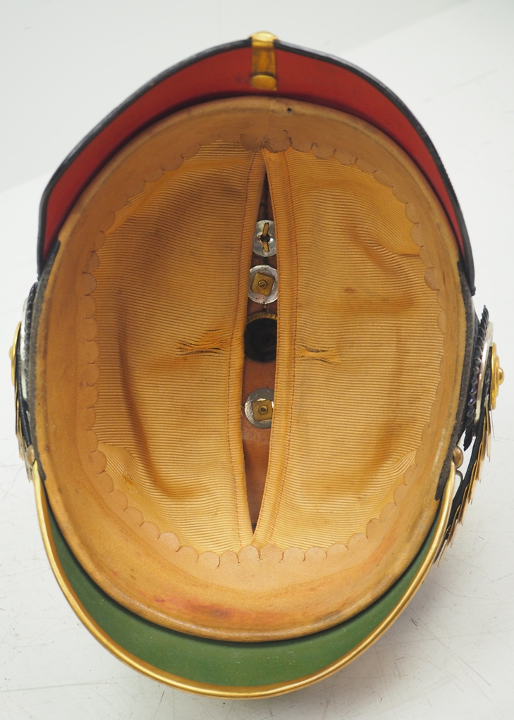 Preussen: Helm für Offiziere der Grenadiere-Regimenter Nr. 2, 3, 8-12, in Diens - Image 5 of 5