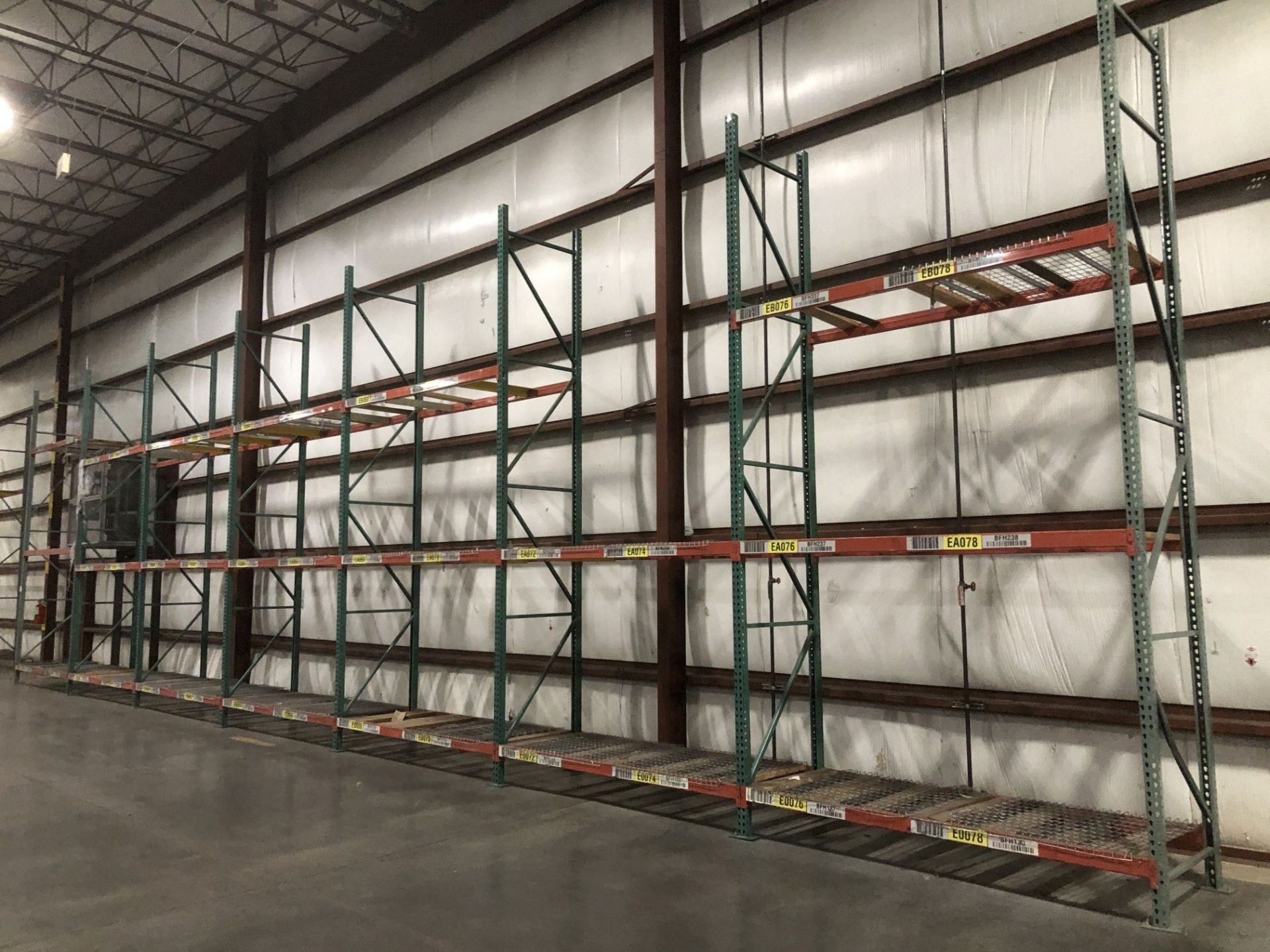 Pallet Racking; (44) 42" Deep x 18' High Uprights, (248) 96" Crossbeams, Most w/ Wire Decking - Image 9 of 12