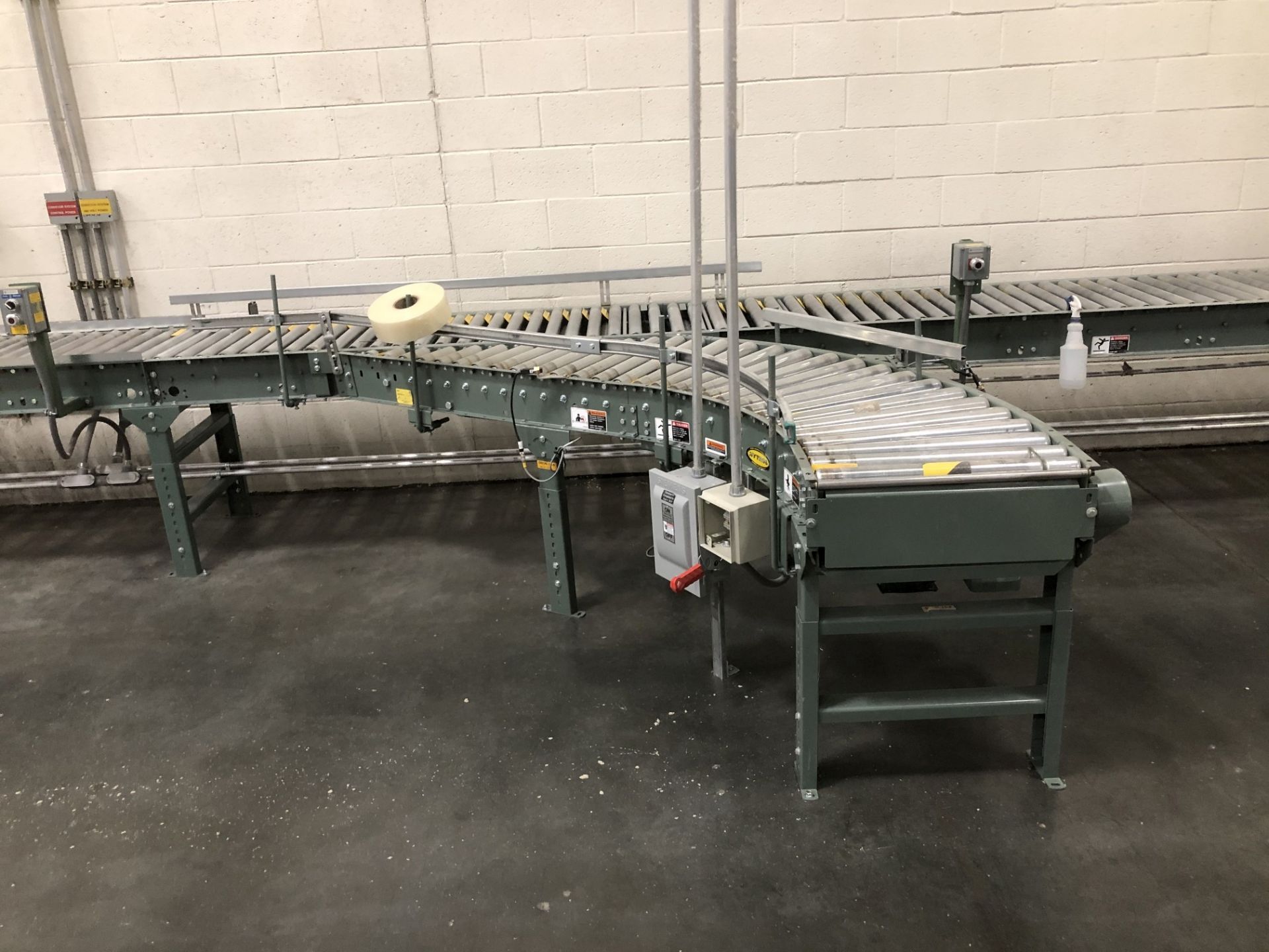 All Hytrol Conveyor Throughout Entire Site, Mostly 20" Wide Powered Roller Conveyor [Please - Bild 59 aus 80