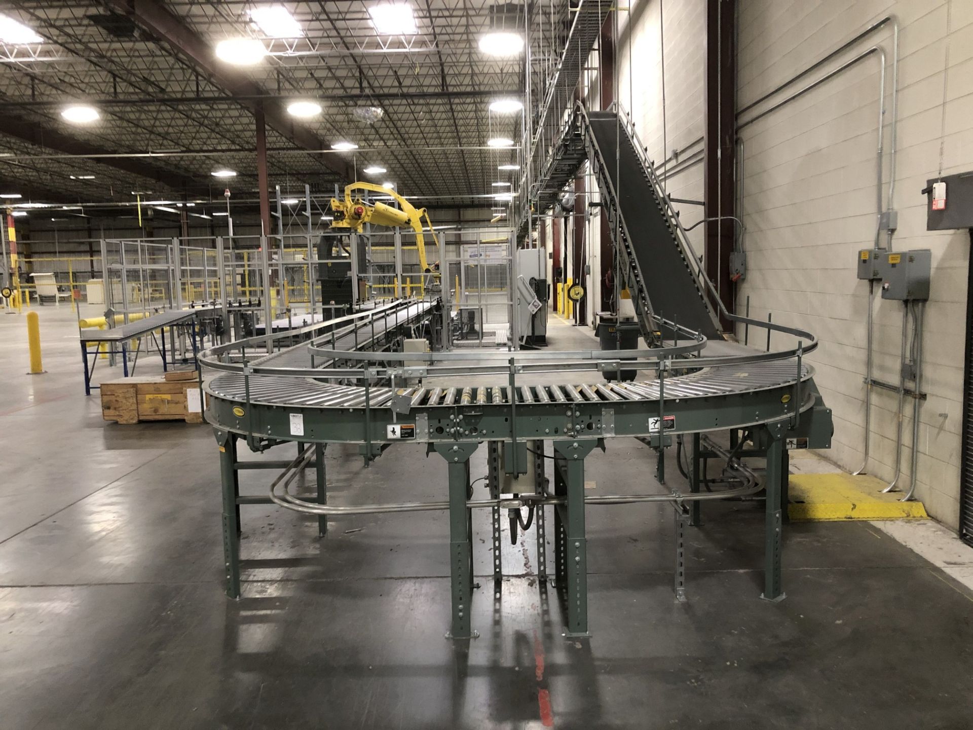 All Hytrol Conveyor Throughout Entire Site, Mostly 20" Wide Powered Roller Conveyor [Please - Bild 26 aus 80