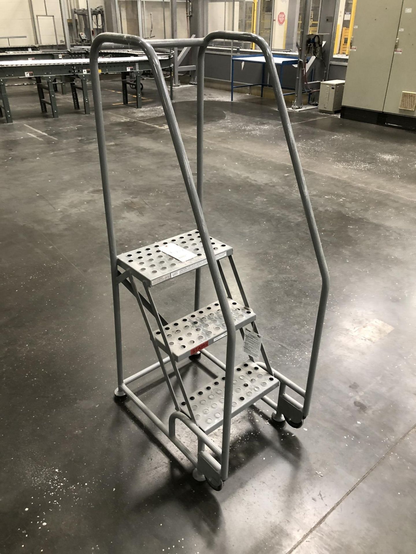 Cotterman 3-Step Rolling Ladder, Max Load: 450 Lbs