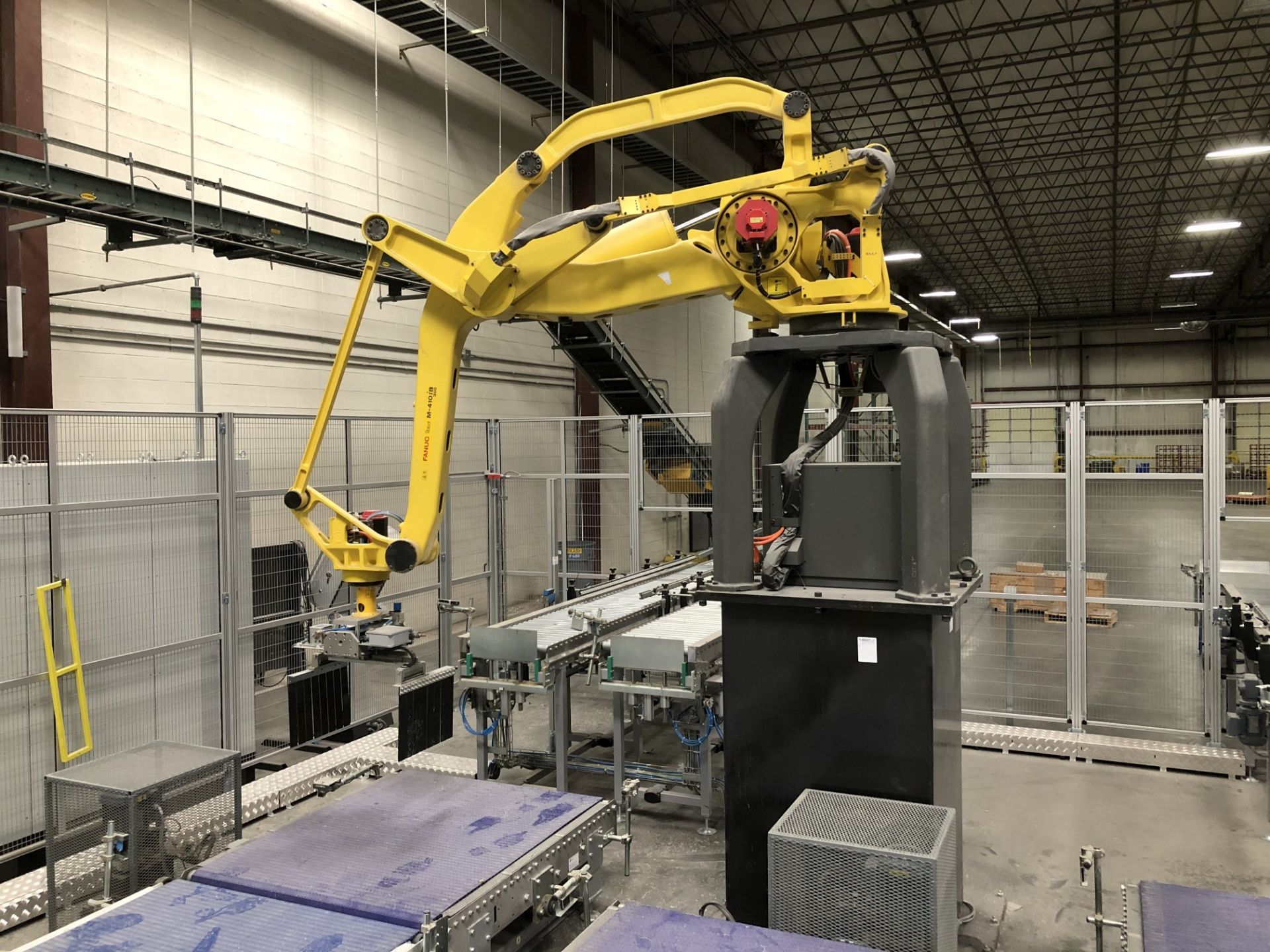 2012 Elettric80 Robotic Case Palletizer, Allen-Bradley 1500P Control, 2012 Fanuc M-410iB 300 - Image 3 of 18