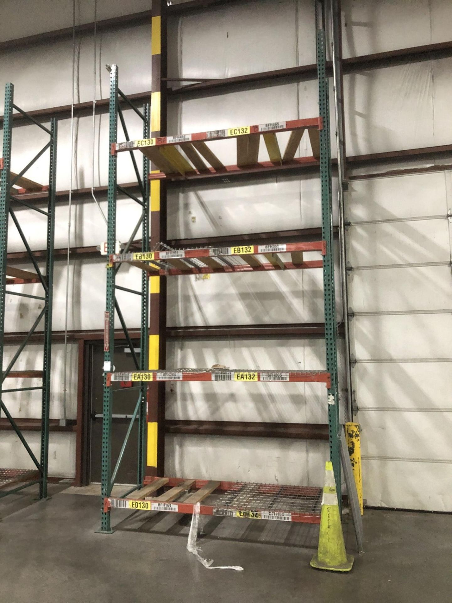 Pallet Racking; (44) 42" Deep x 18' High Uprights, (248) 96" Crossbeams, Most w/ Wire Decking - Image 6 of 12