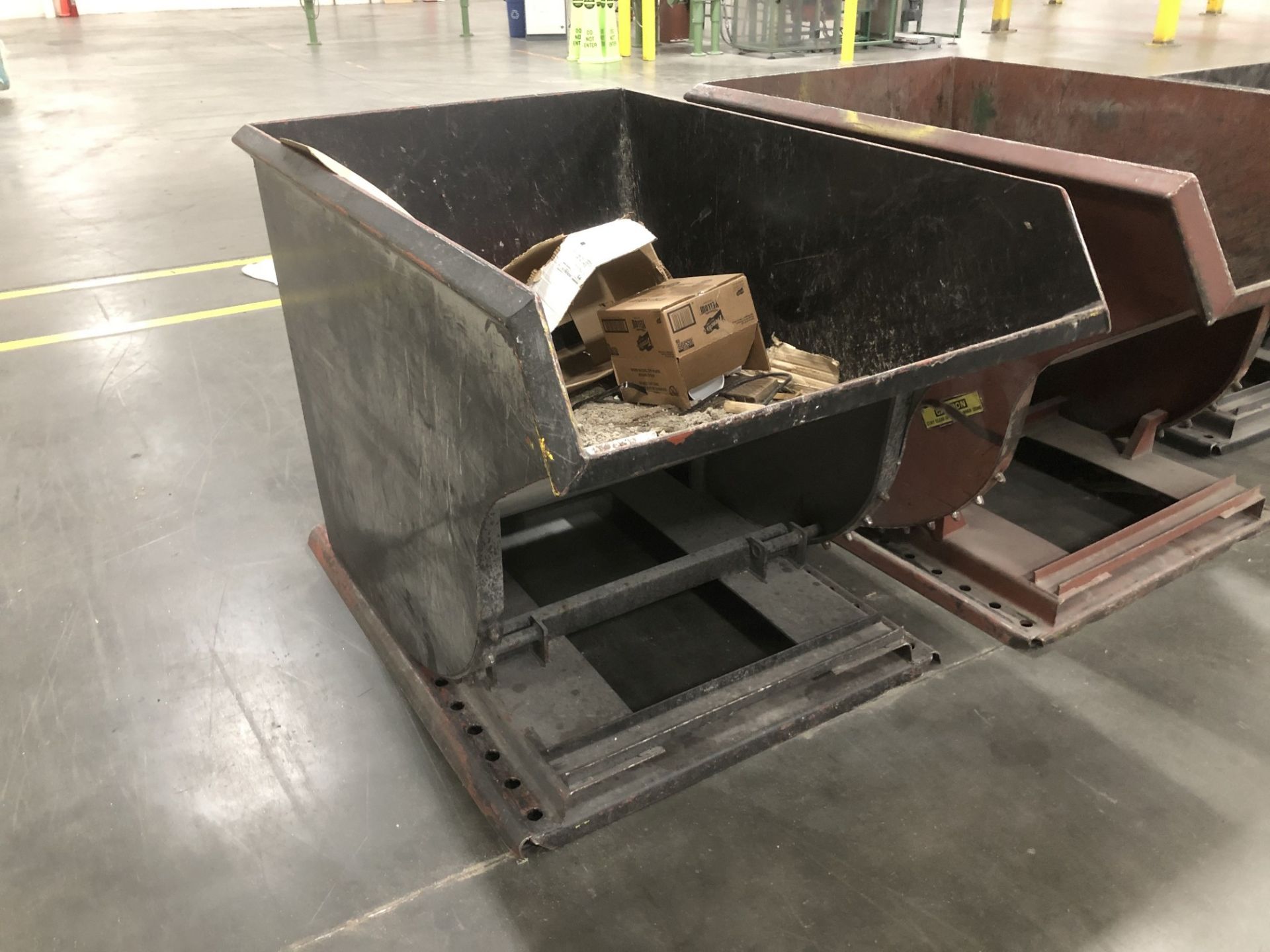 Self-Dumping Forklift Hopper - Image 2 of 2