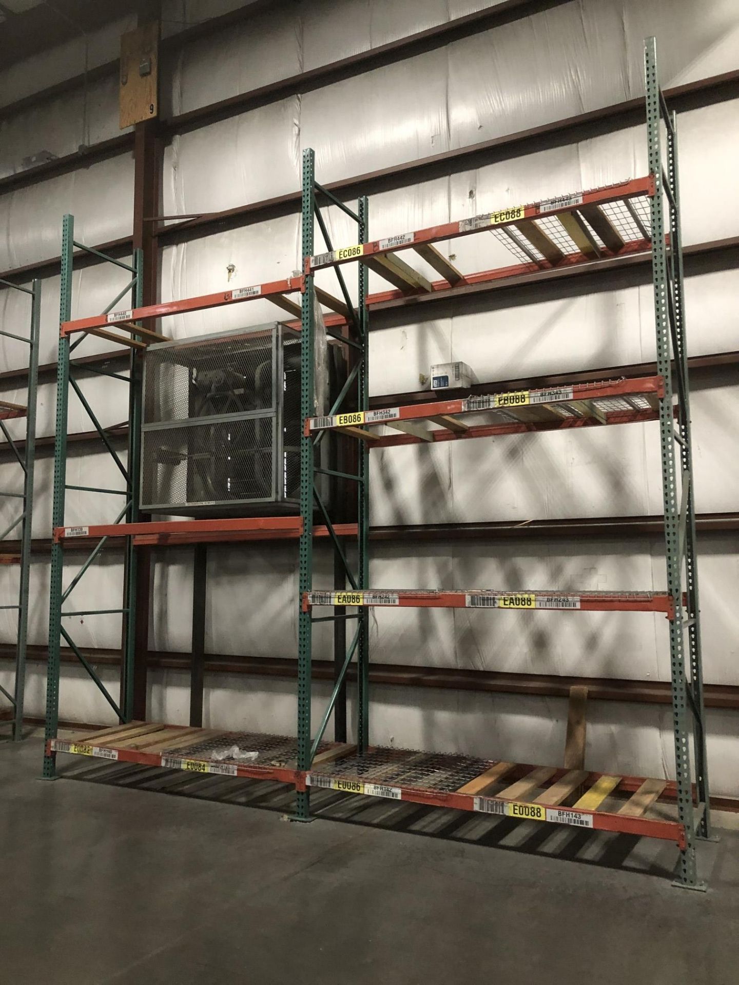 Pallet Racking; (44) 42" Deep x 18' High Uprights, (248) 96" Crossbeams, Most w/ Wire Decking - Image 8 of 12