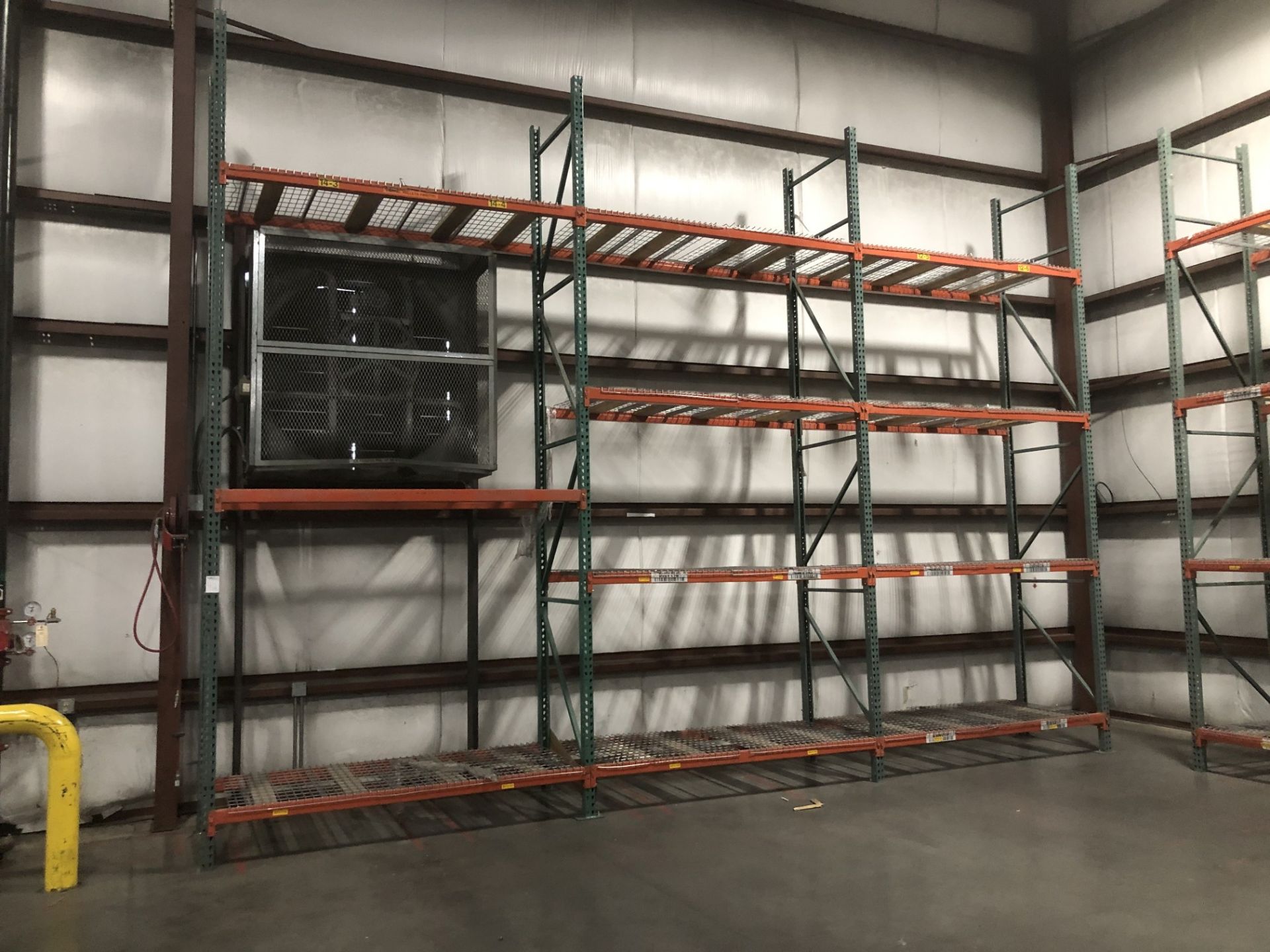Pallet Racking; (44) 42" Deep x 18' High Uprights, (248) 96" Crossbeams, Most w/ Wire Decking - Image 5 of 12