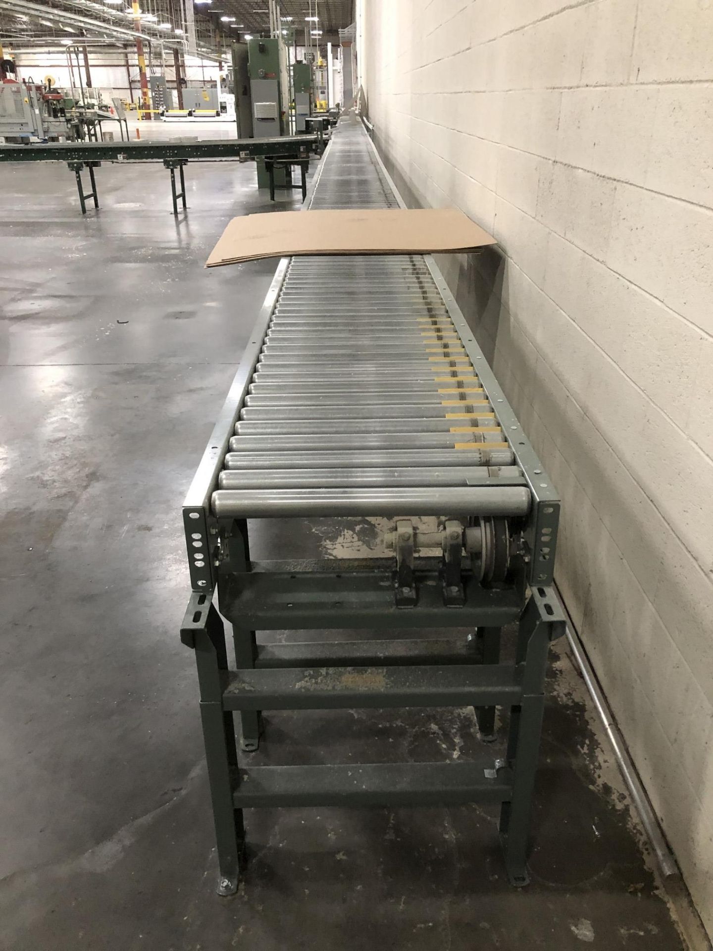 All Hytrol Conveyor Throughout Entire Site, Mostly 20" Wide Powered Roller Conveyor [Please - Bild 56 aus 80