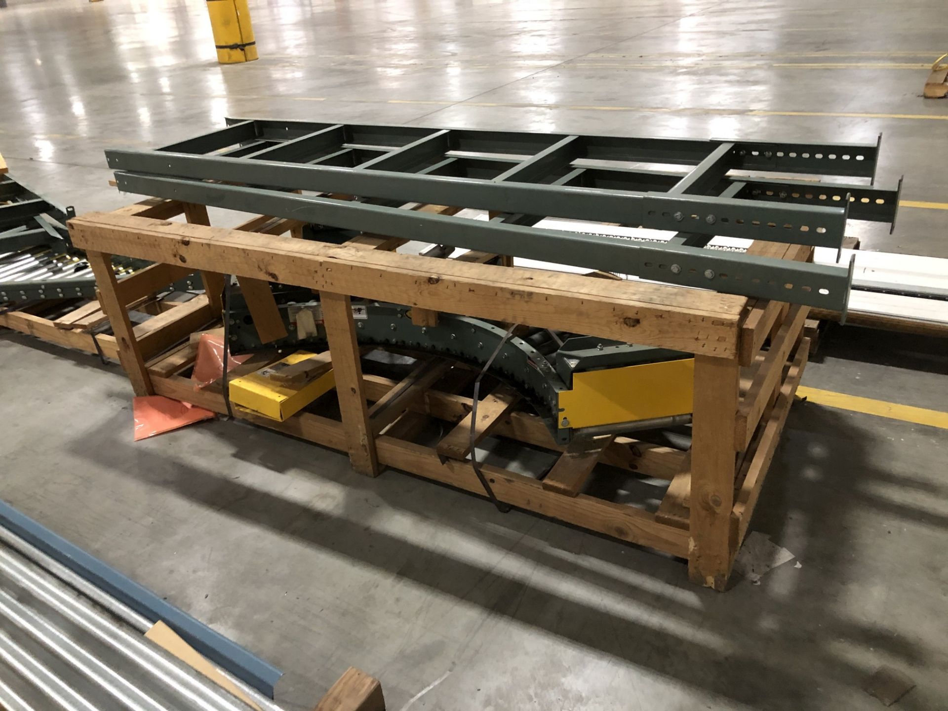 All Hytrol Conveyor Throughout Entire Site, Mostly 20" Wide Powered Roller Conveyor [Please - Bild 71 aus 80