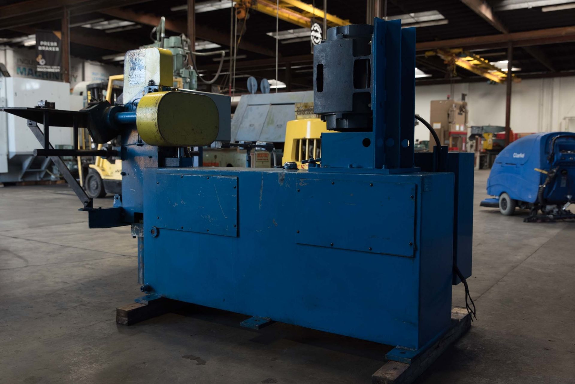 Pines - Vertical Hydraulic Tube Bender | 1 1/4" x 0.083" WT, Located In Huntington Park, CA - # - Image 7 of 19
