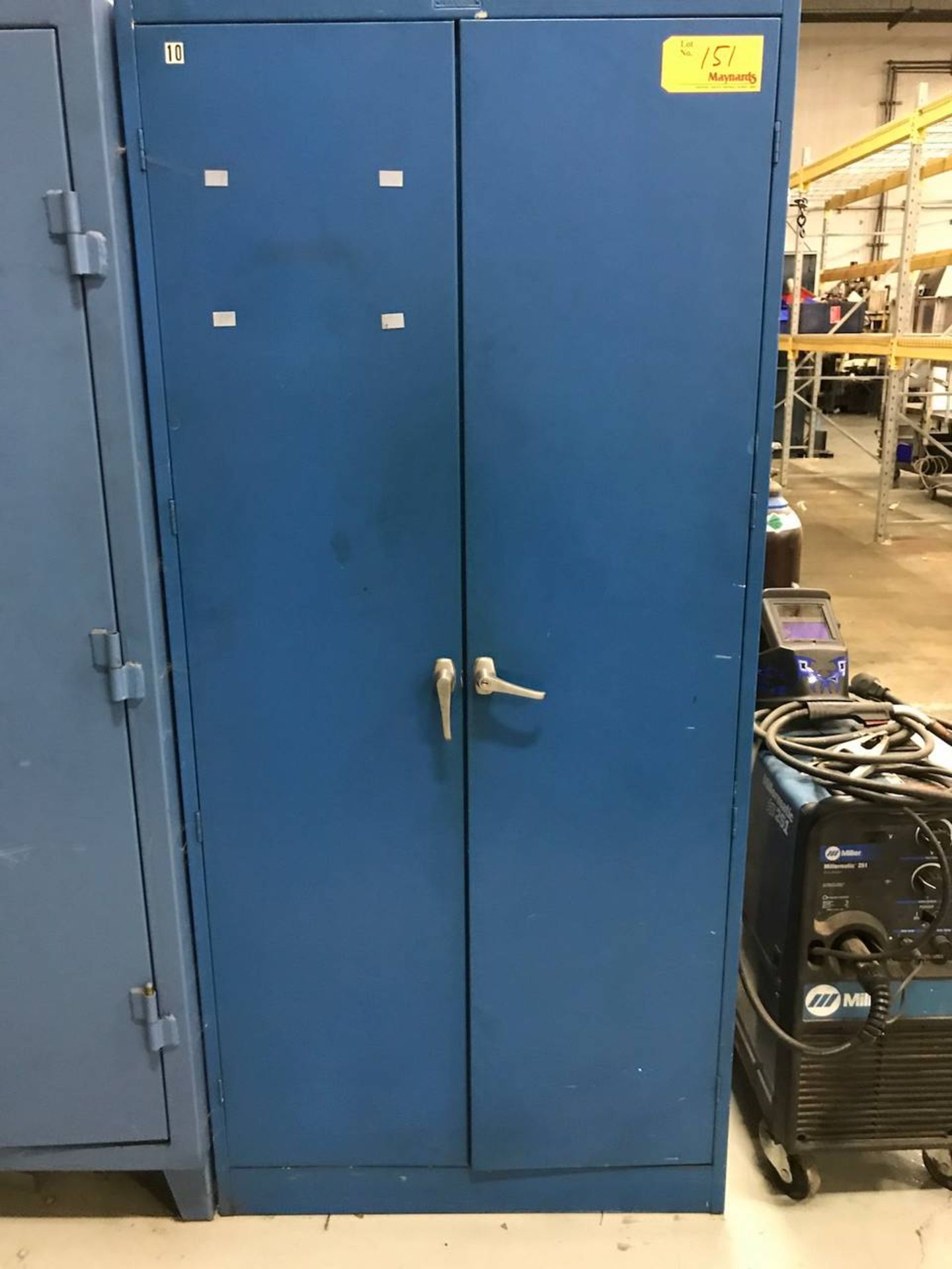Tennsco 2-Door Cabinet