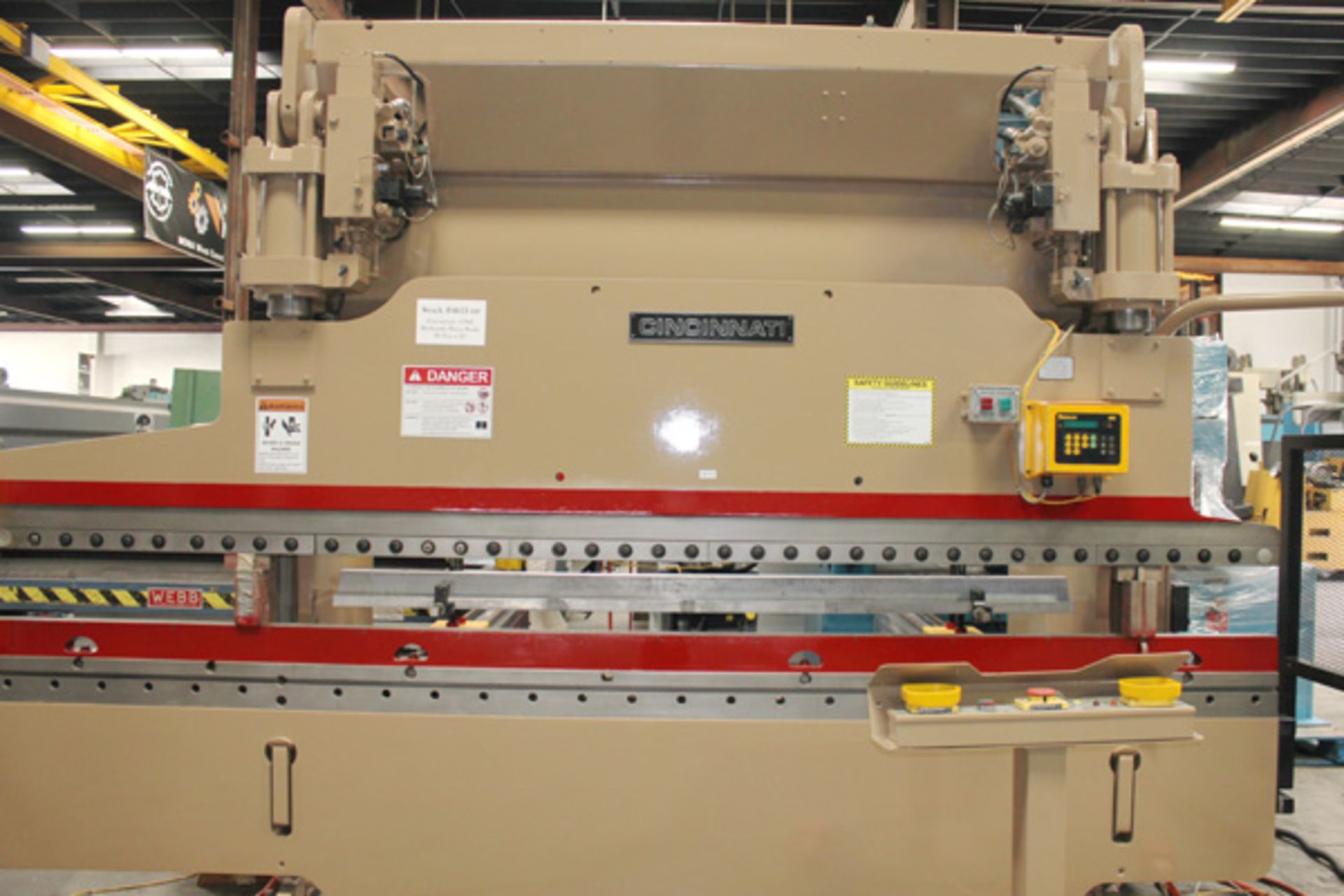 Cincinnati - CNC Hydraulic Press Brake | 90 Ton x 13', Located In Huntington Park, CA - #4613HP - Image 3 of 16