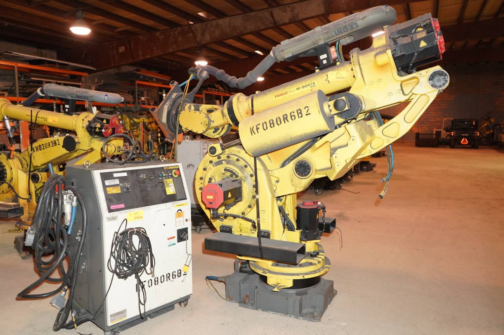 2011 Fanuc M-900iA 600 Robot