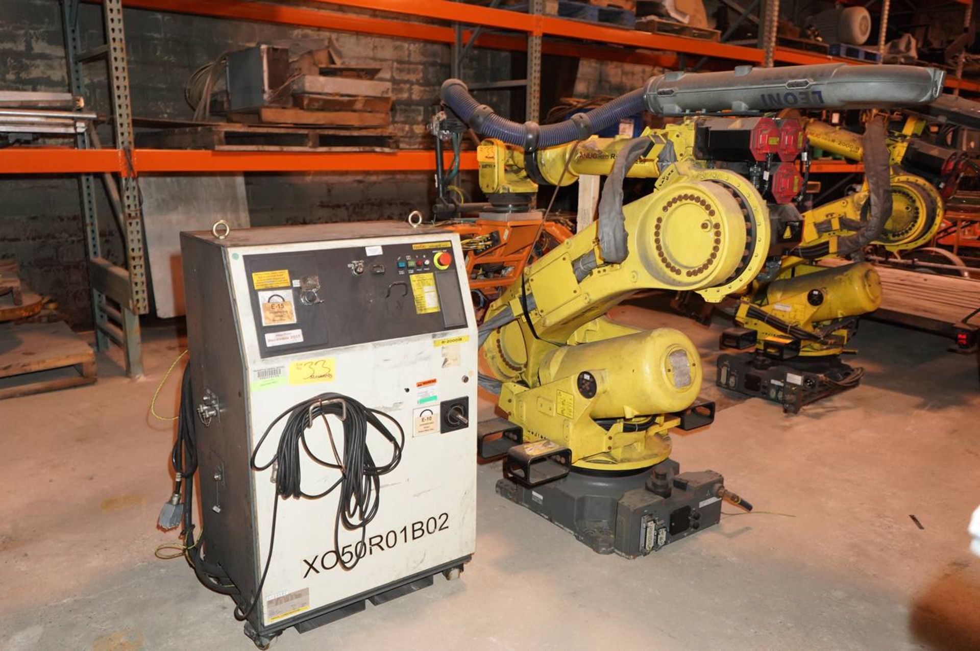 2011 Fanuc R-2000iB/210F Robot