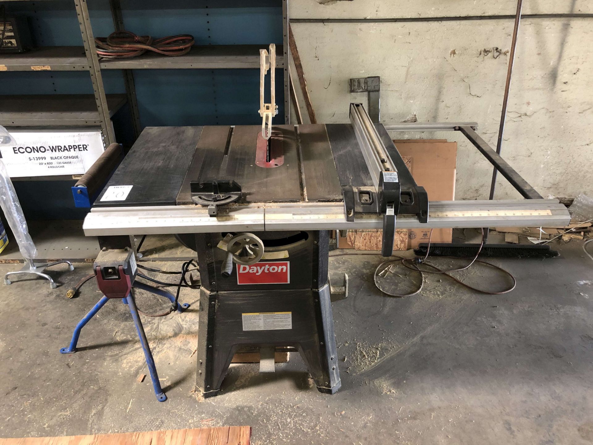 Dayton 10" Contractor Table Saw, Model 4KXD1