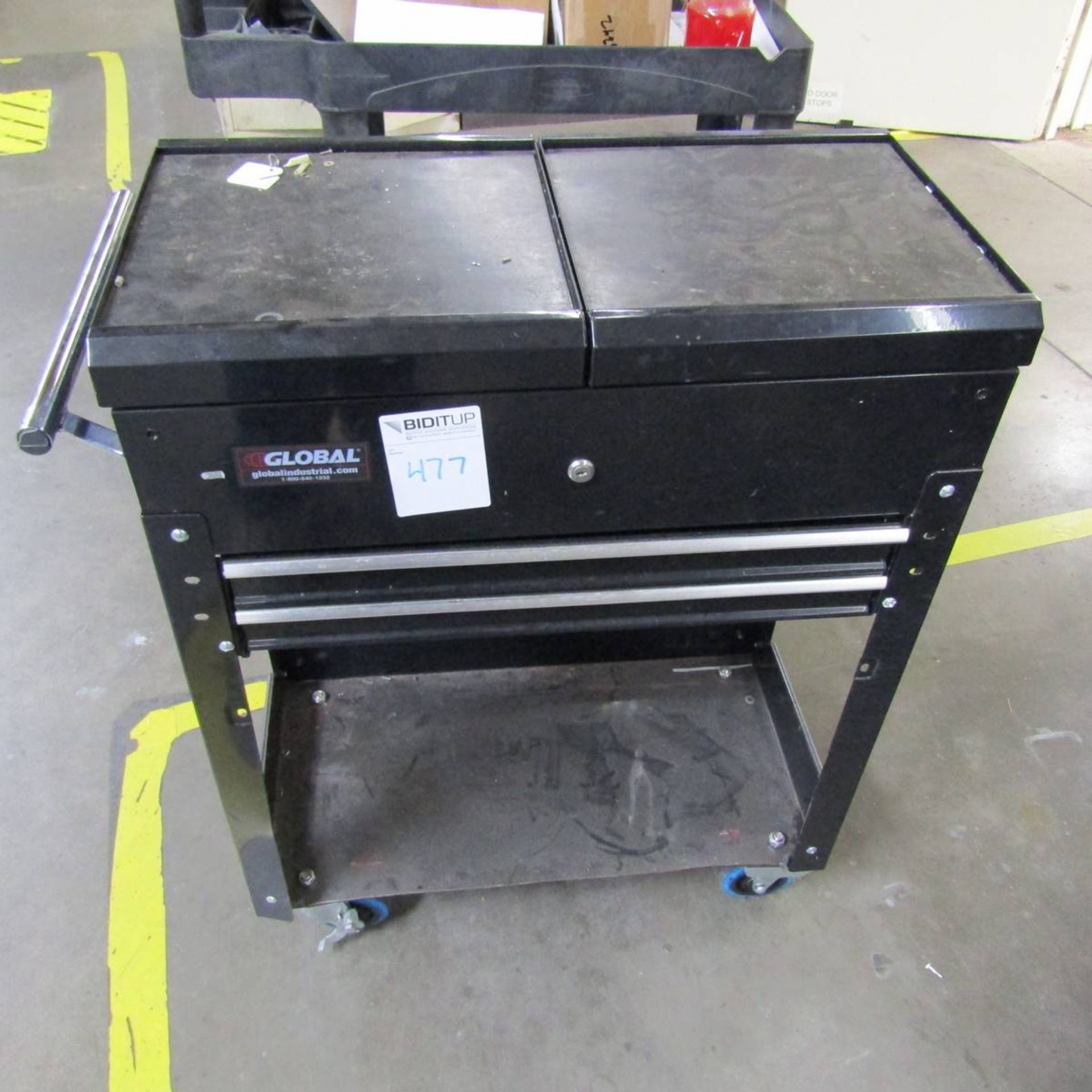 Global 3-Drawer Tool Box on Casters