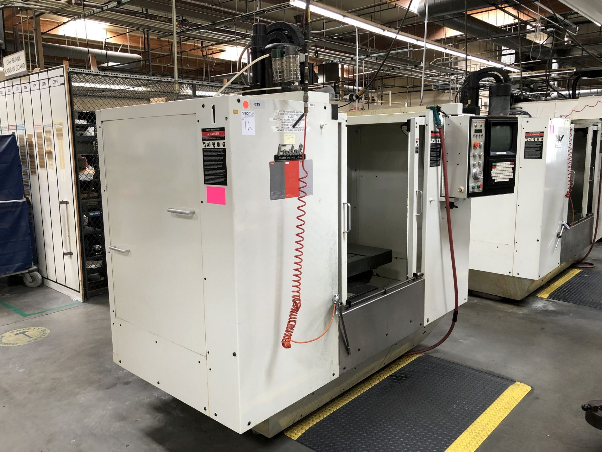 1995 Fadal VMC3016 Vertical Machining Center, X=30", Y=16", Z=20", 21 ATC, 16" x 36" Table, Fadal - Image 2 of 11