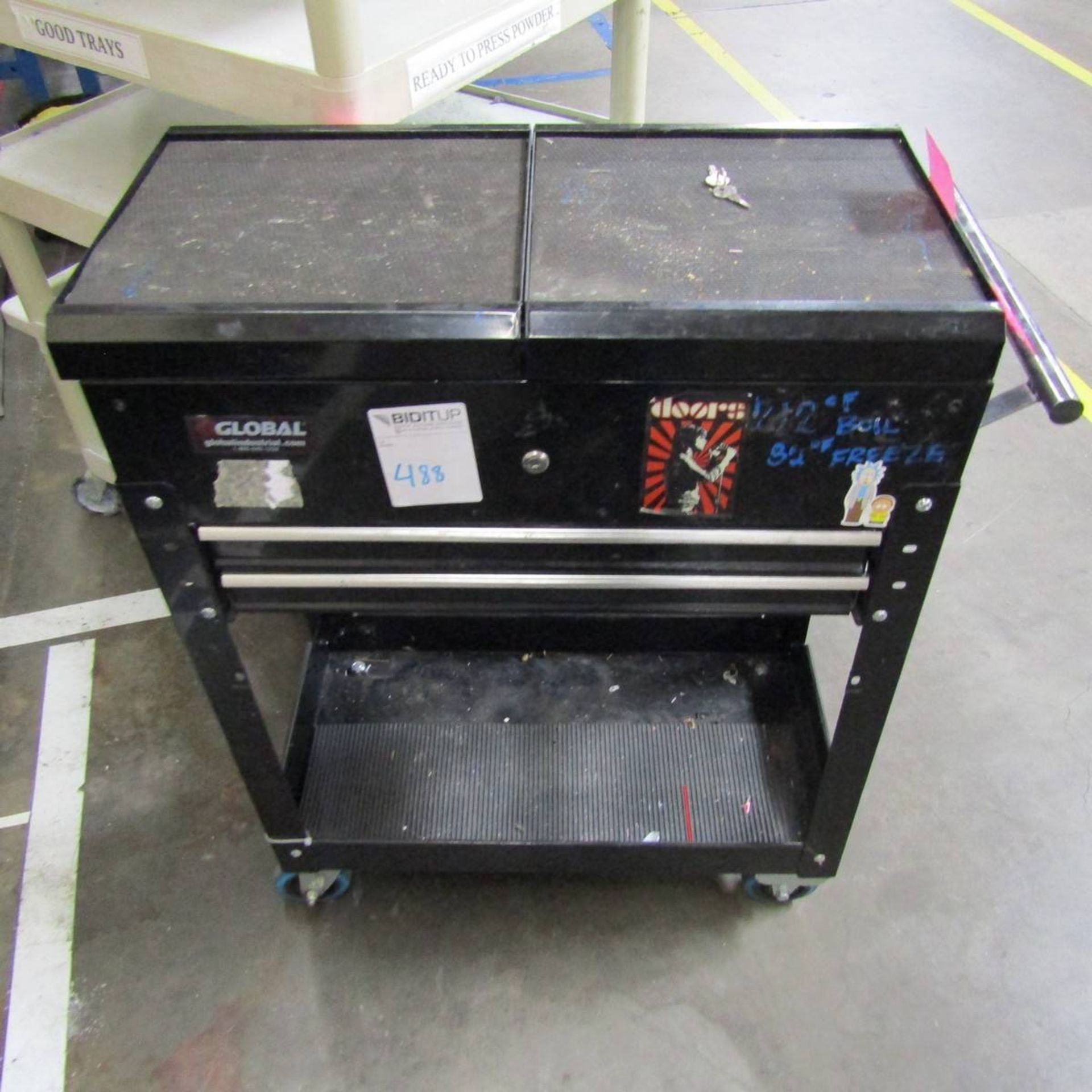 Global 3-Drawer Tool Box on Casters