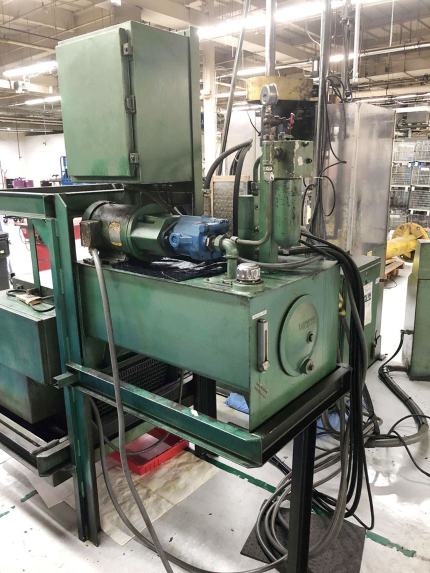 Superior Hydraulic Vertical Honing Machine | 54" x 4", Mdl: VBHD, S/N: 872116 - Located In: - Image 8 of 11