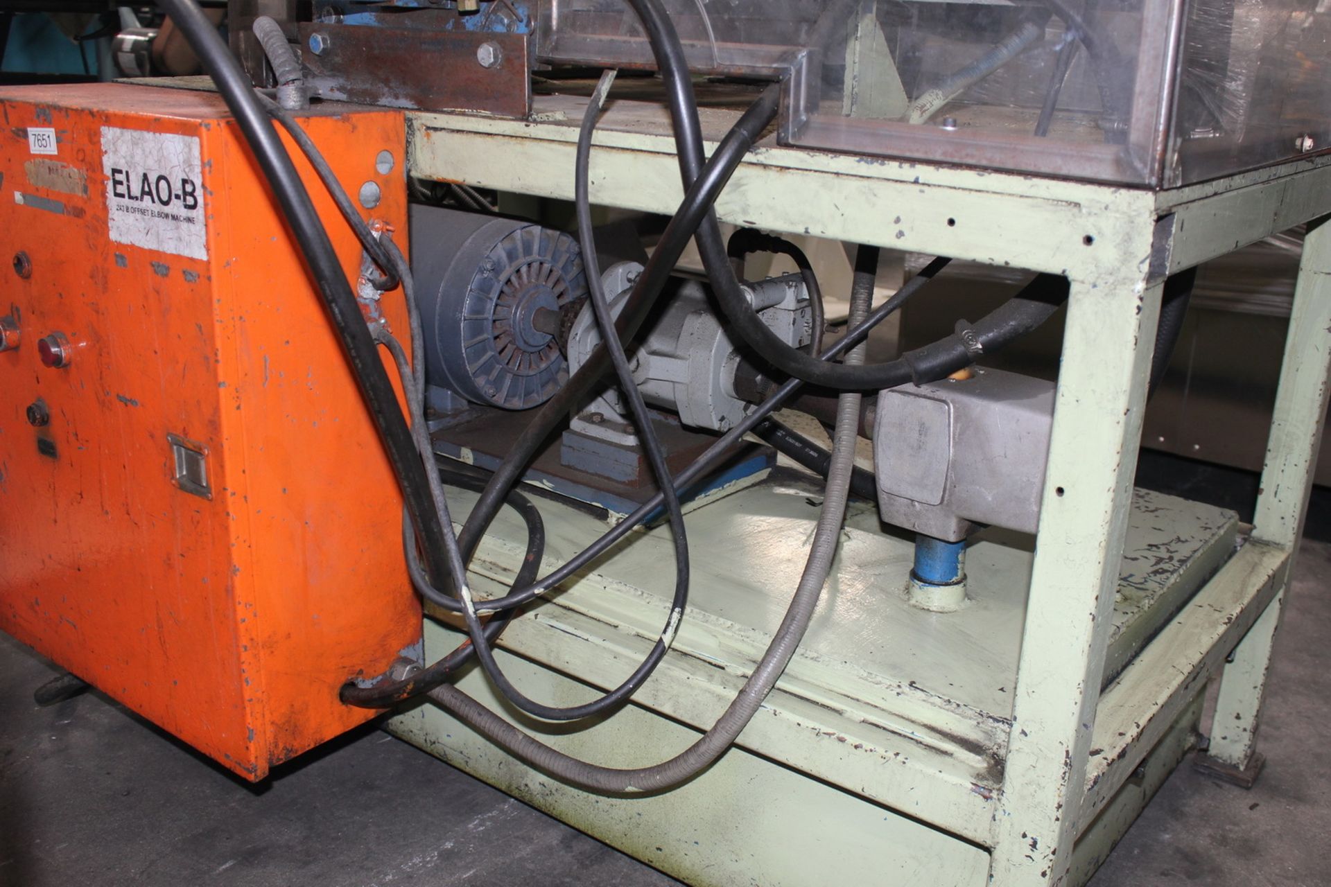 Hydraulic Offset Gutter Elbow Crimping Machine | 3" x 2", Mdl: N/A , S/N: N/A - Located In: - Image 8 of 9