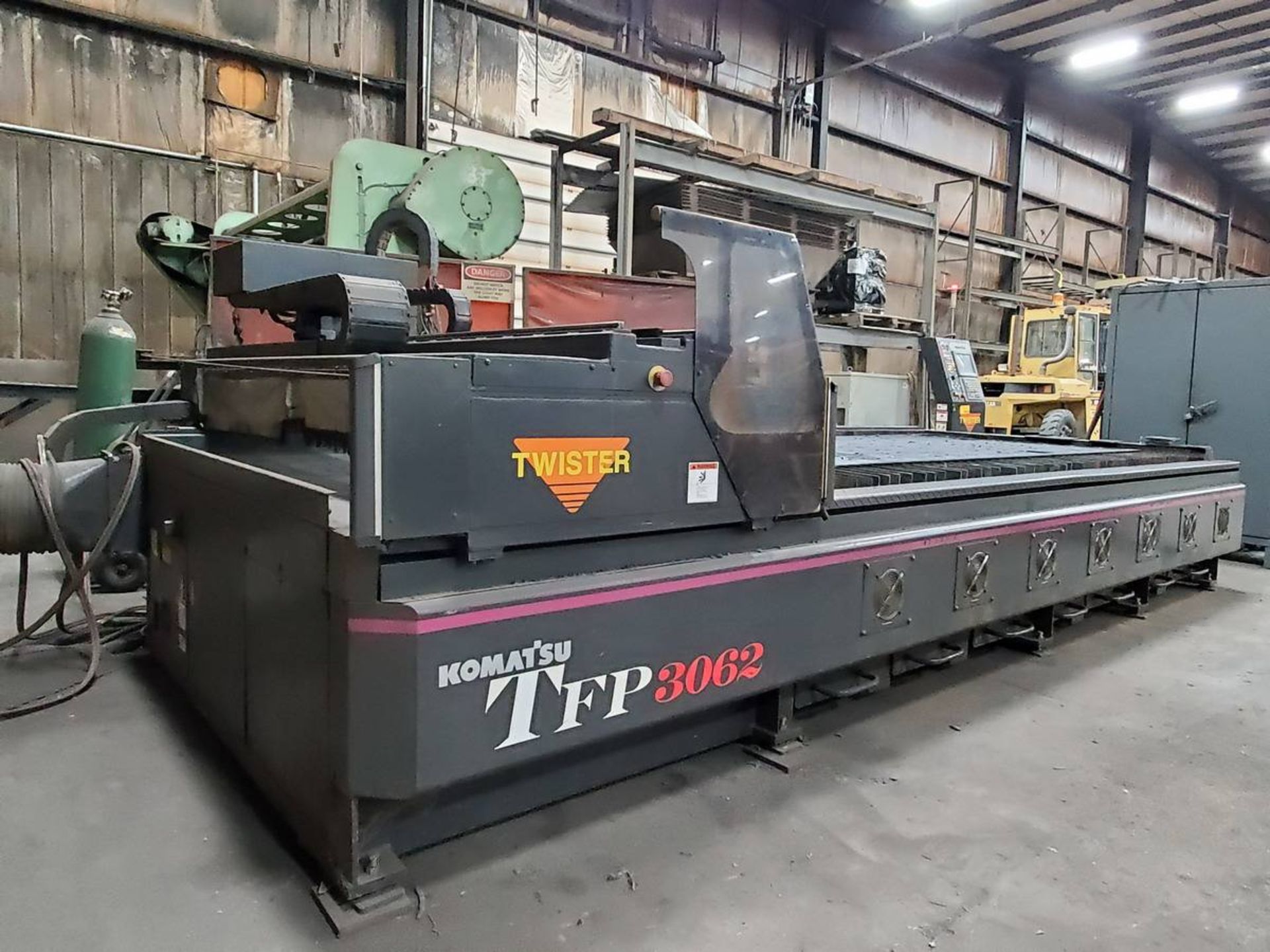 2012 Komatsu TFP-3062 CNC Plasma Cutter - Image 3 of 17