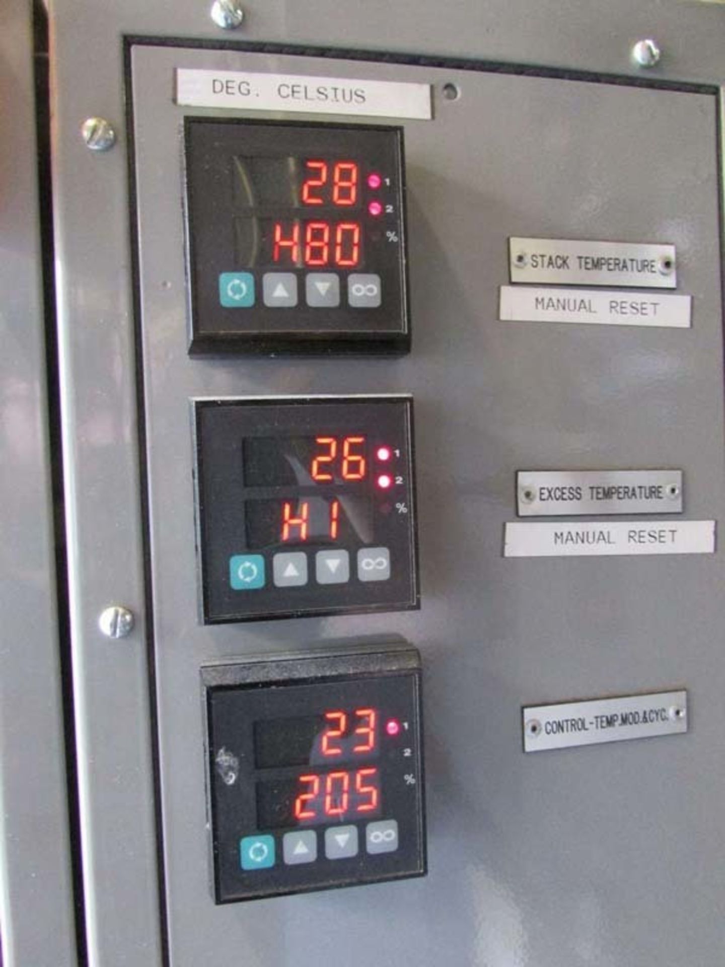 2006 Vapor Power Natural Gas Water Boiler | 5 PSI x 3 HP, Mdl: OG-4242-AHK, S/N: 23429 - Located In: - Image 5 of 10