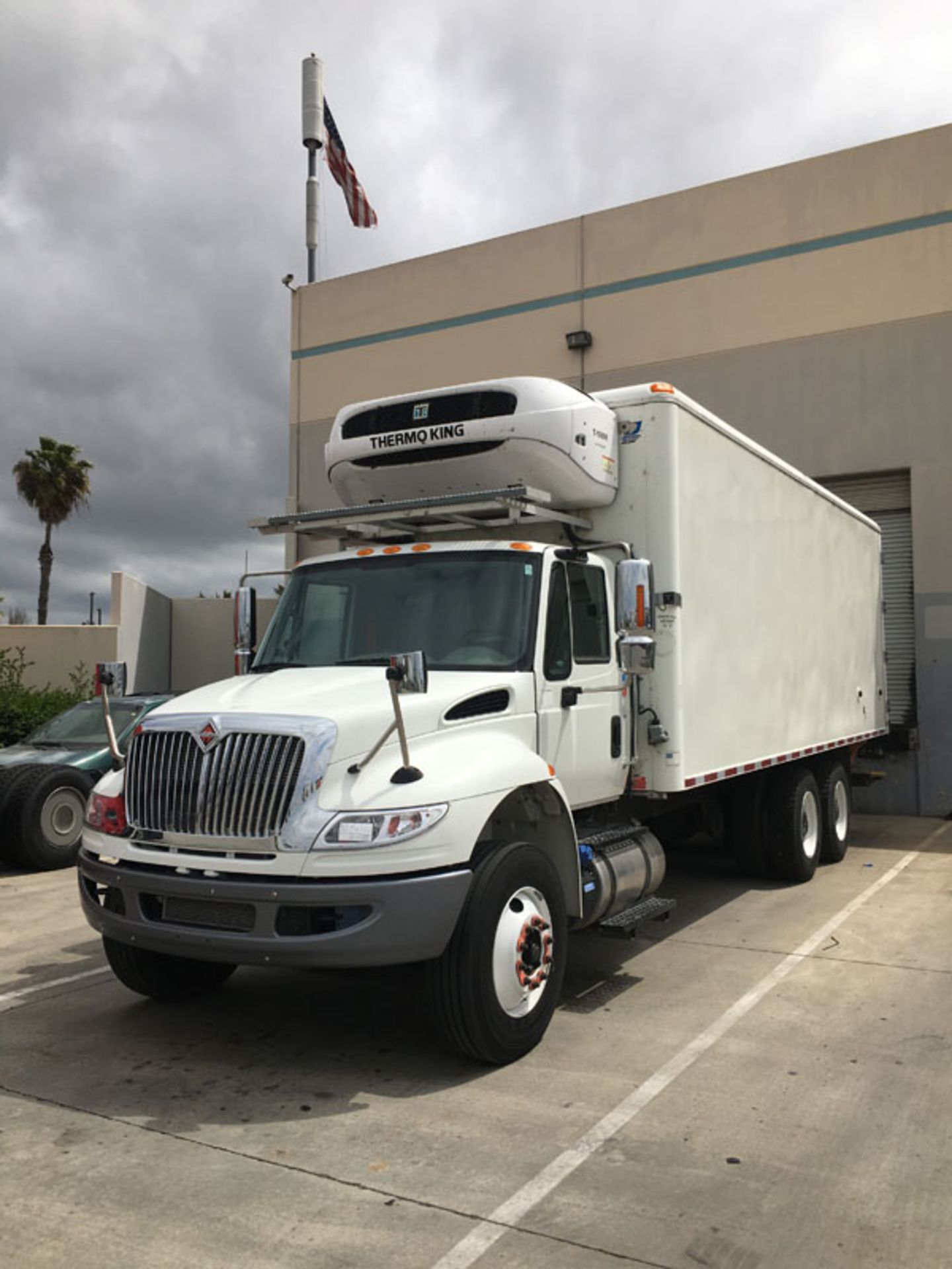 2018 INTERNATIONAL 4400 SBA 6X4 REFRIGERATED BOX TRUCK VIN#: 1HTMSTAR3JH529832, Approx Miles: 18944,