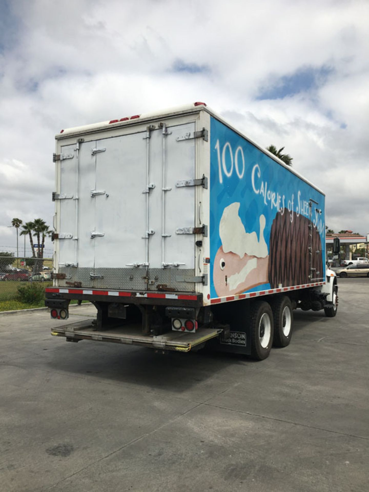 2018 INTERNATIONAL 4400 SBA 6X4 REFRIGERATED BOX TRUCK VIN#: 1HTMSTAR0JH049067, Approx Miles: 13174, - Image 3 of 8