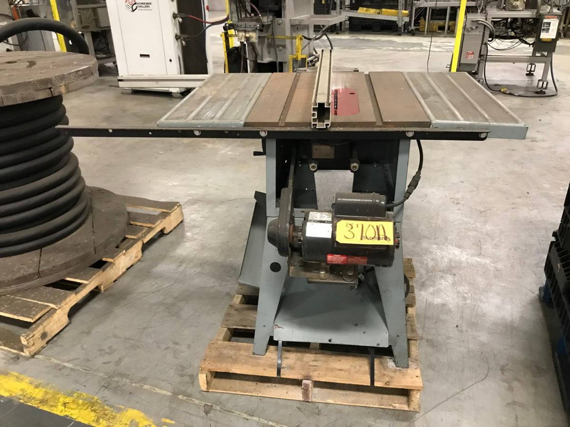 Delta Series 2000 10'' Contractor's Table Saw