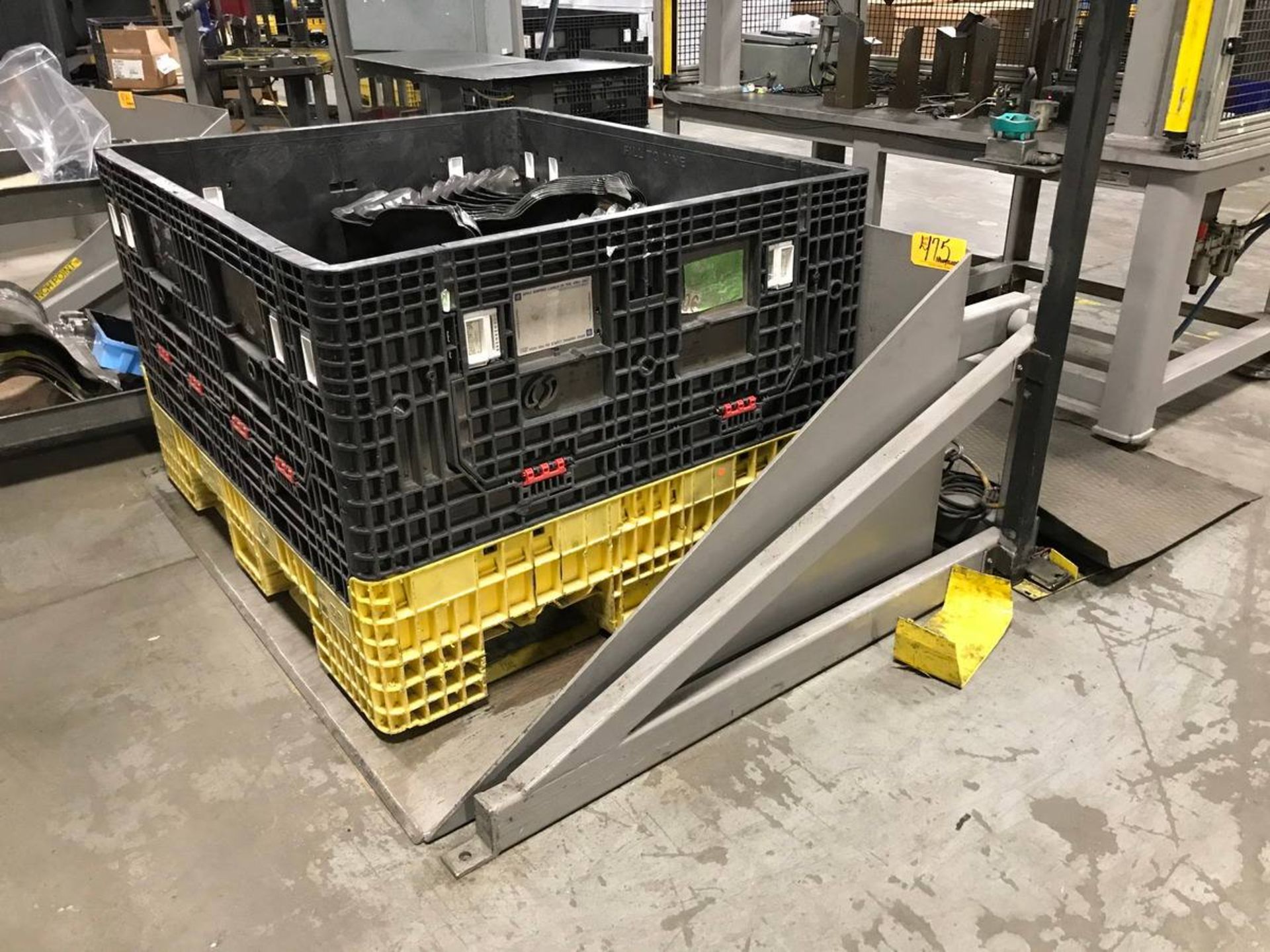 Econo Lift DOHPT-121 Type AC 2000 Lb. Capacity 50'' x 48'' Tilting Lift