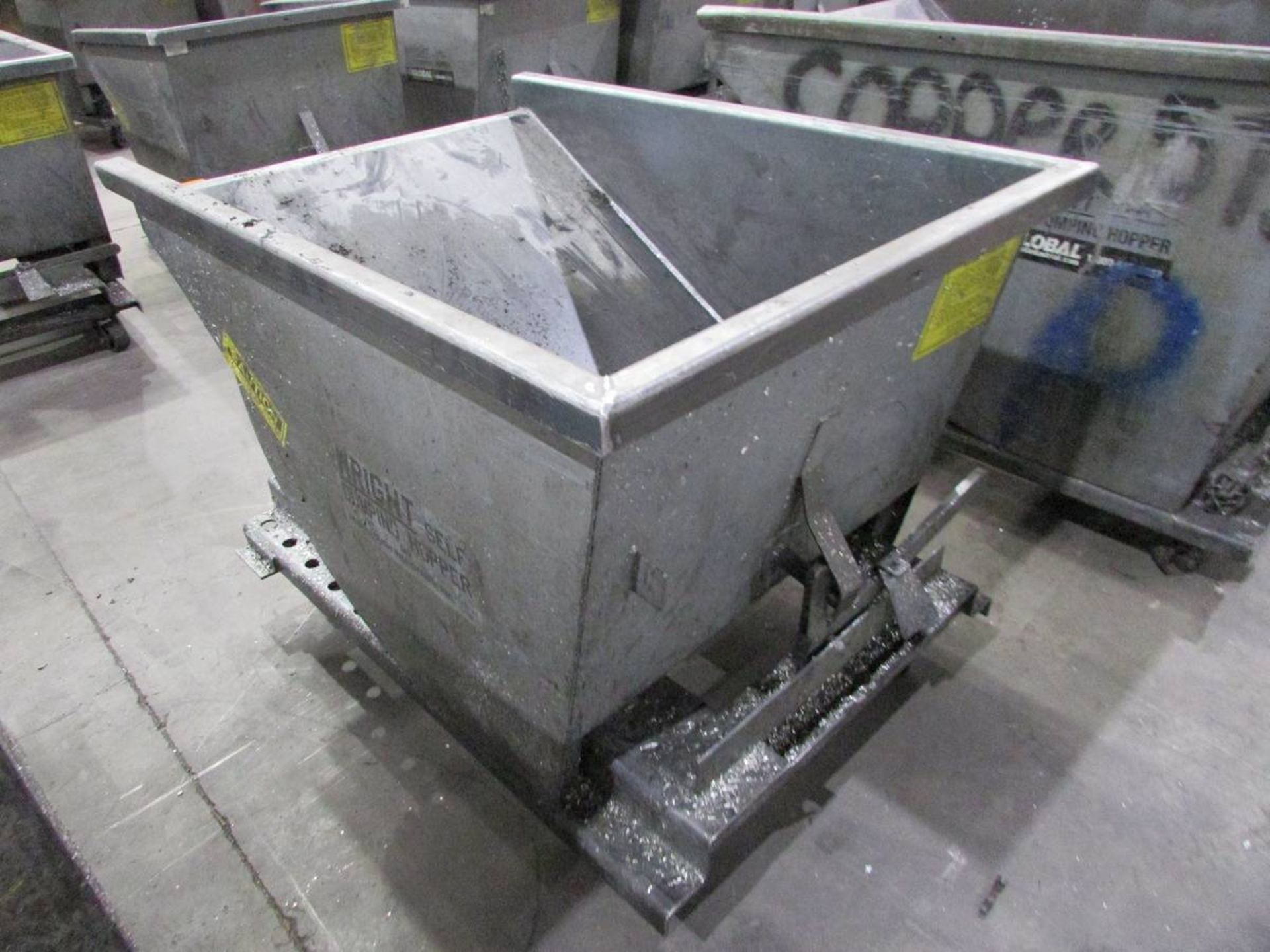 McCullough IND Wright Rolling Self Dumping Hopper - Image 5 of 5