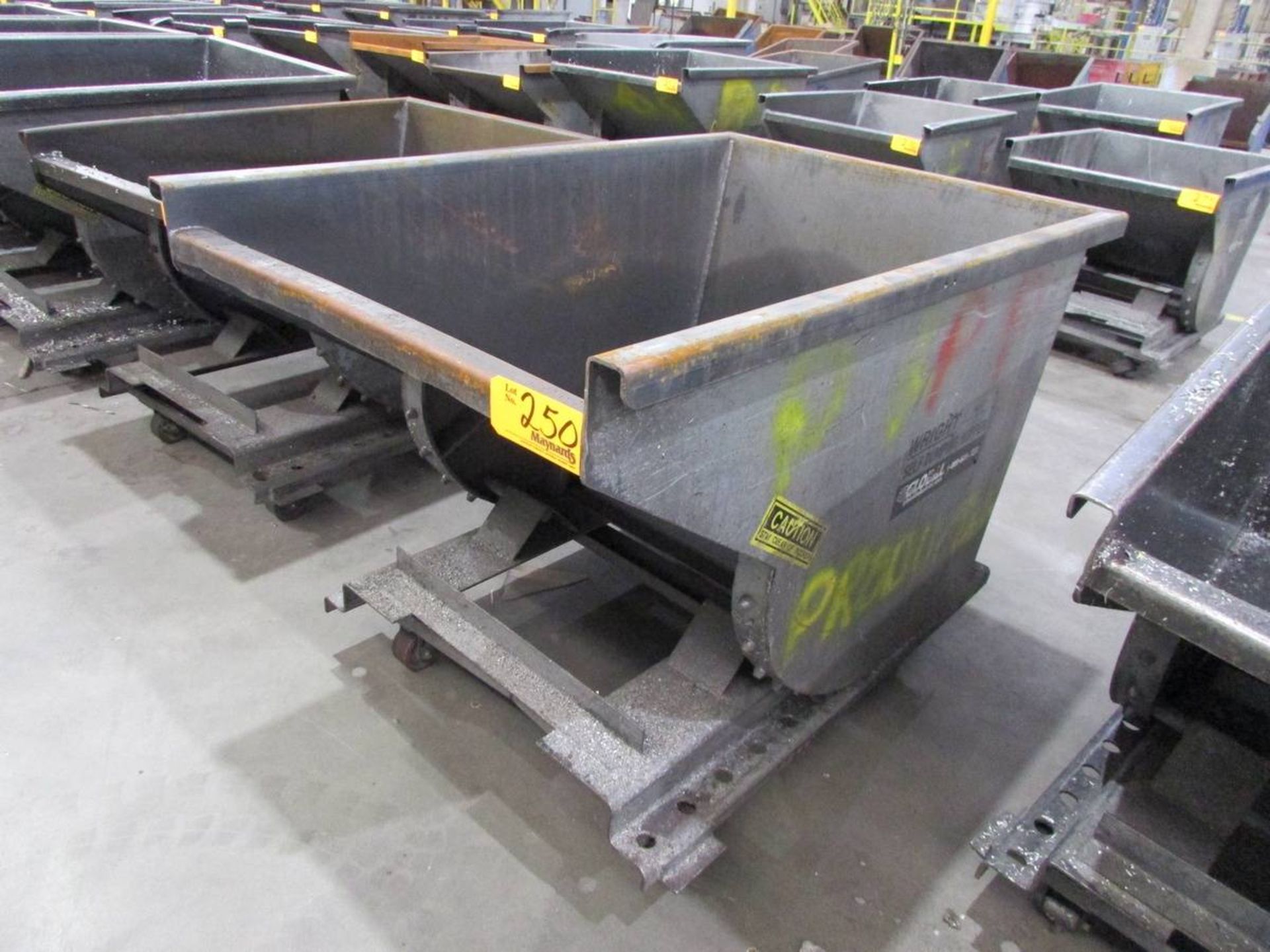 McCullough IND Wright Rolling Self Dumping Hopper