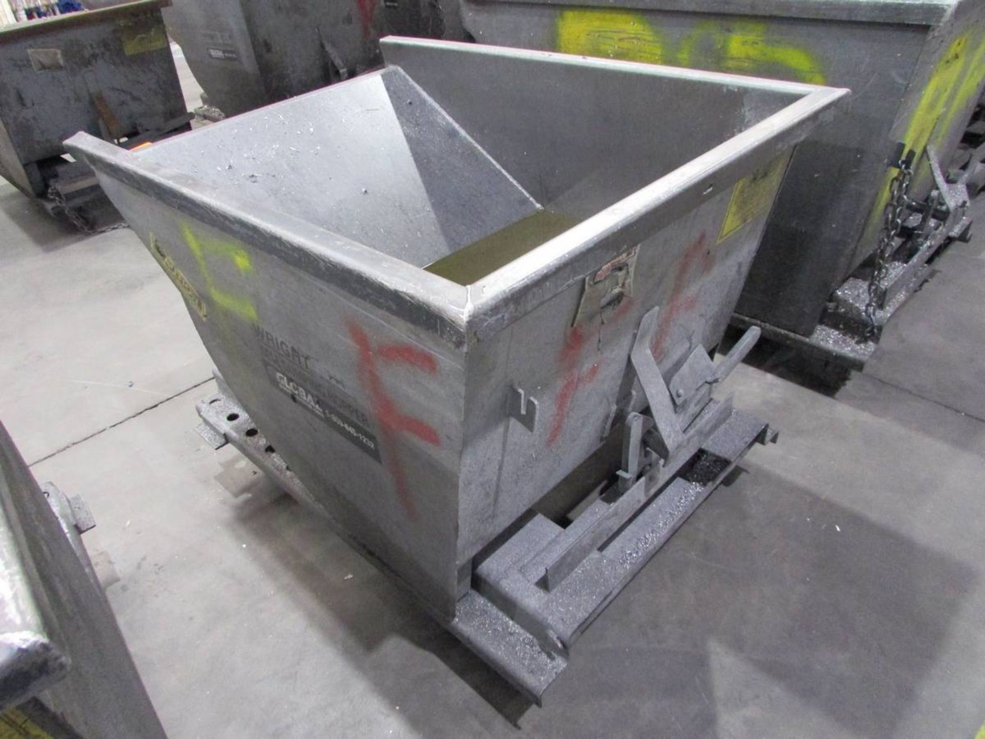 McCullough IND Wright Rolling Self Dumping Hopper - Image 5 of 5