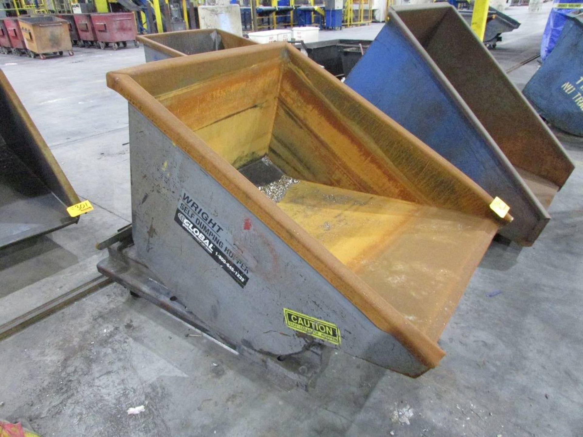 McCullough IND Wright Rolling Self Dumping Hopper - Image 3 of 5