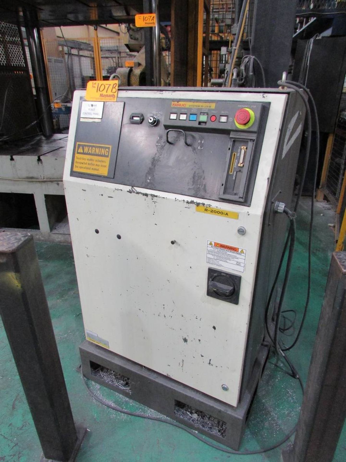2004 FANUC R-2000 iC 125L 6 Axis Material Handling Robot - Image 8 of 10