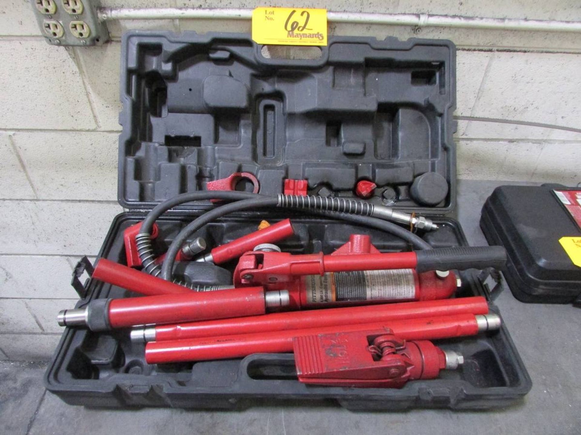 Pittsburgh 60407 8,000Lb. Hydraulic Equipment Kit