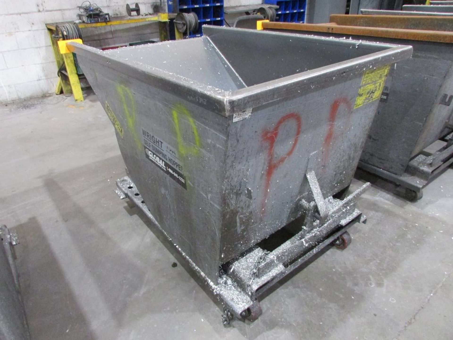 McCullough IND Wright Rolling Self Dumping Hopper - Image 5 of 5