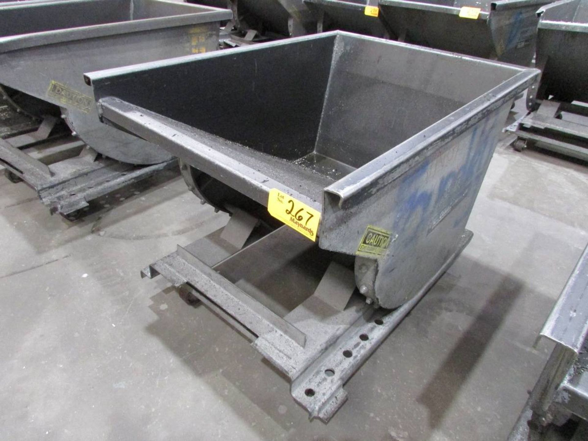 McCullough IND Wright Rolling Self Dumping Hopper