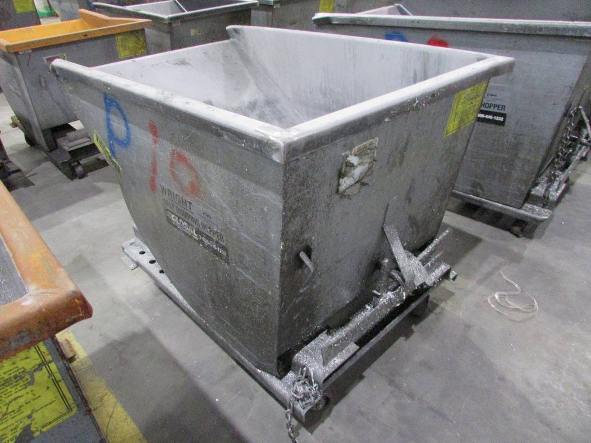 McCullough IND Wright Rolling Self Dumping Hopper - Image 5 of 5