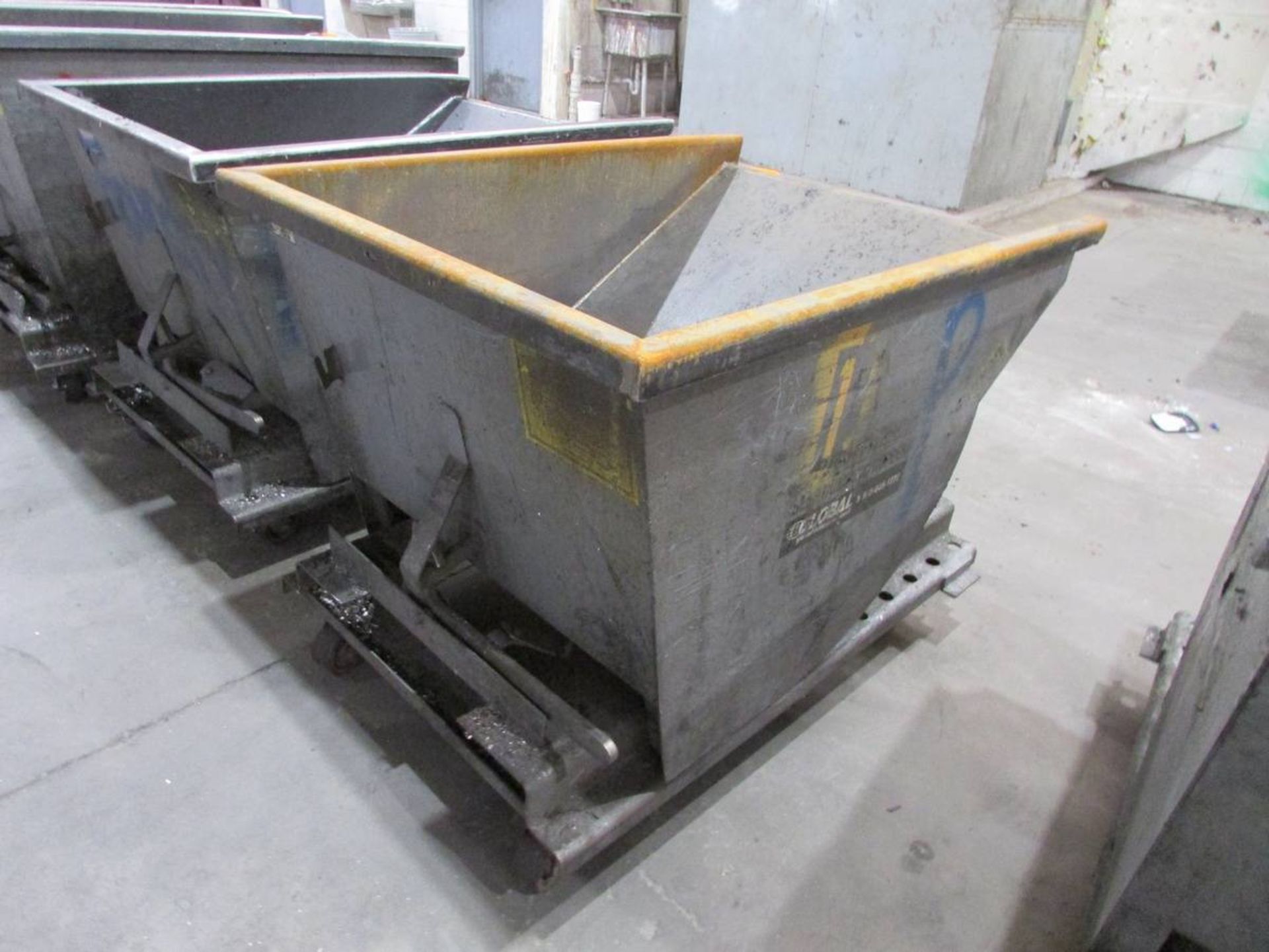 McCullough IND Wright Rolling Self Dumping Hopper - Image 4 of 5