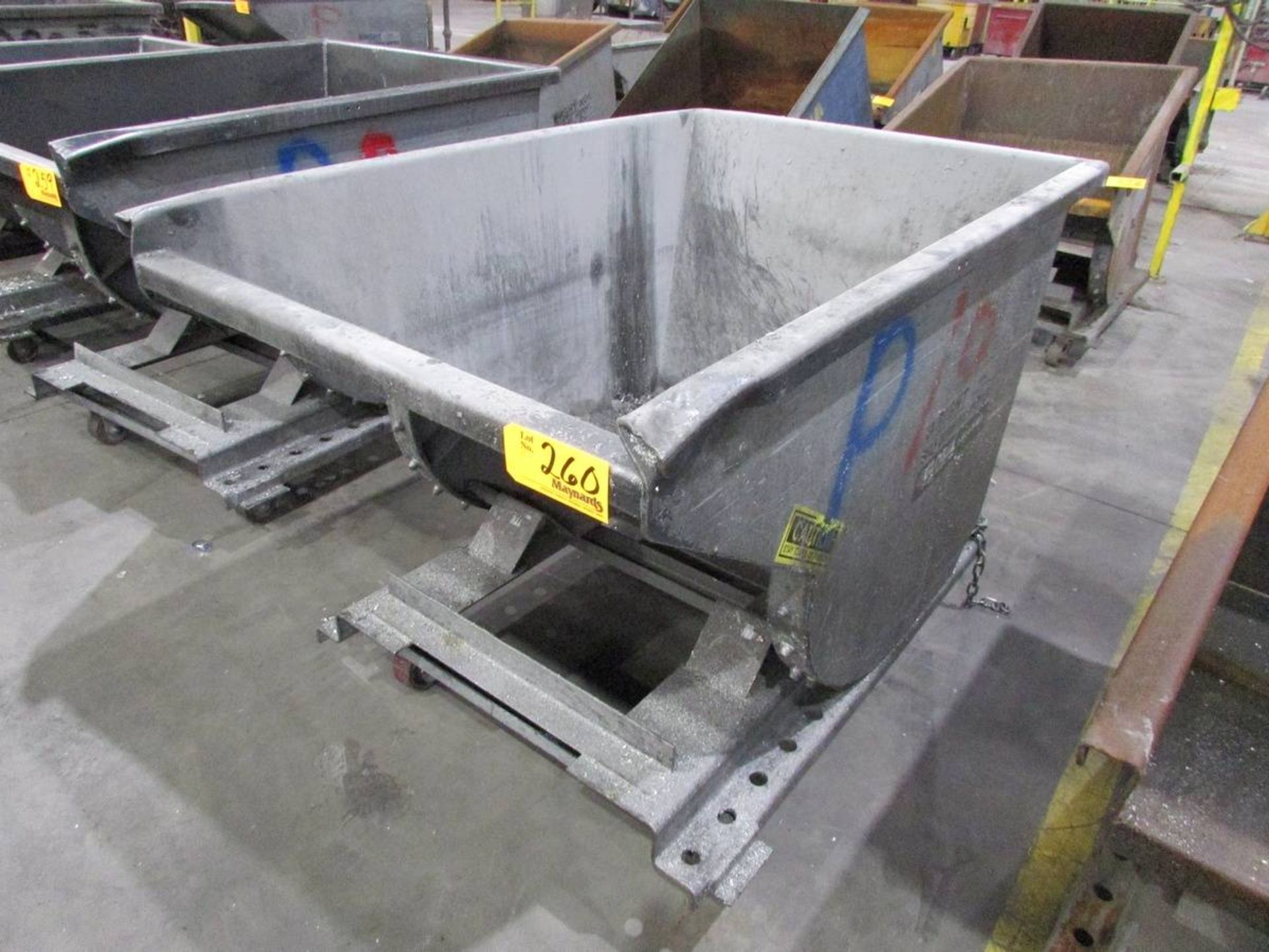 McCullough IND Wright Rolling Self Dumping Hopper