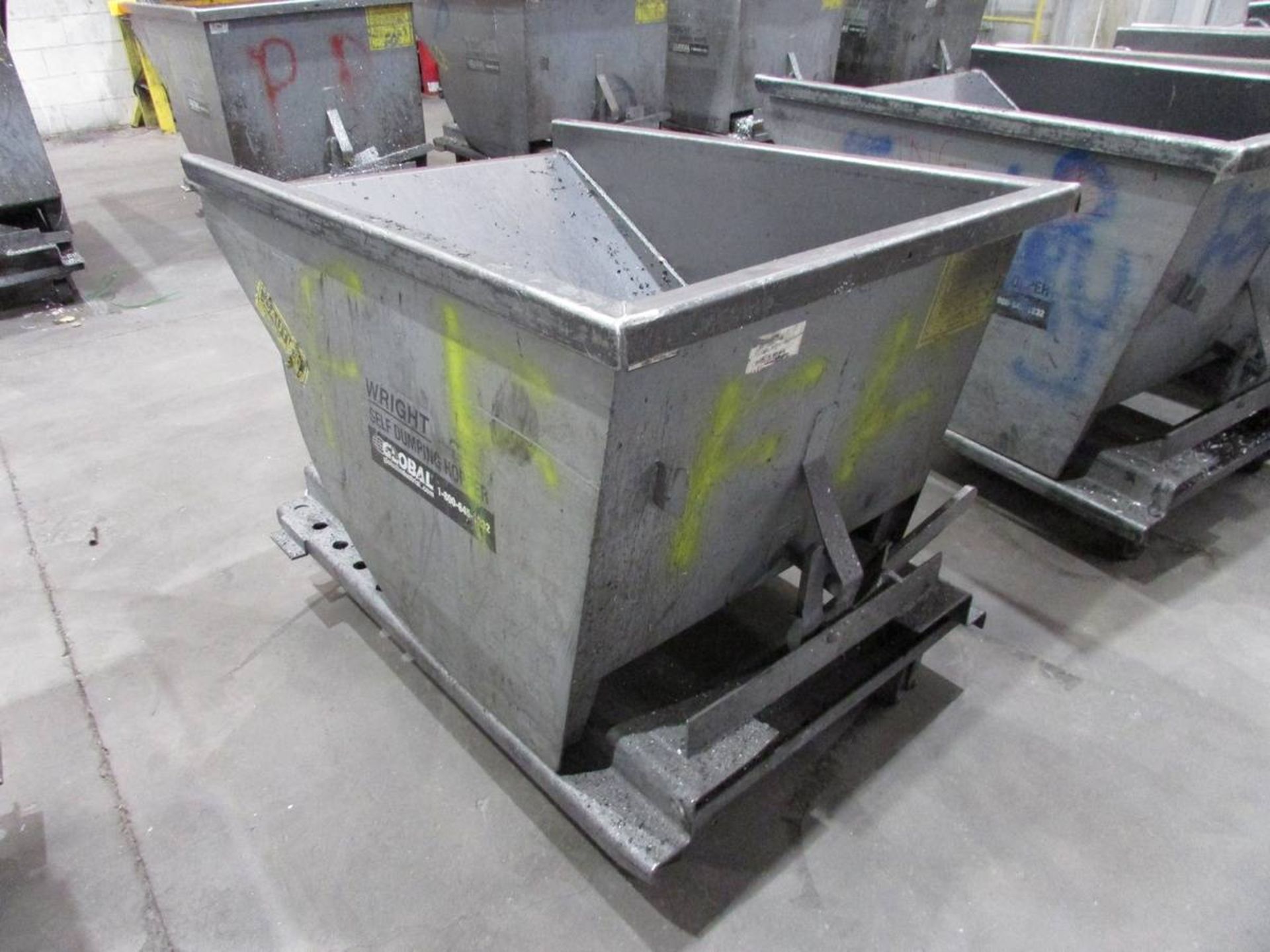 McCullough IND Wright Rolling Self Dumping Hopper - Image 5 of 5