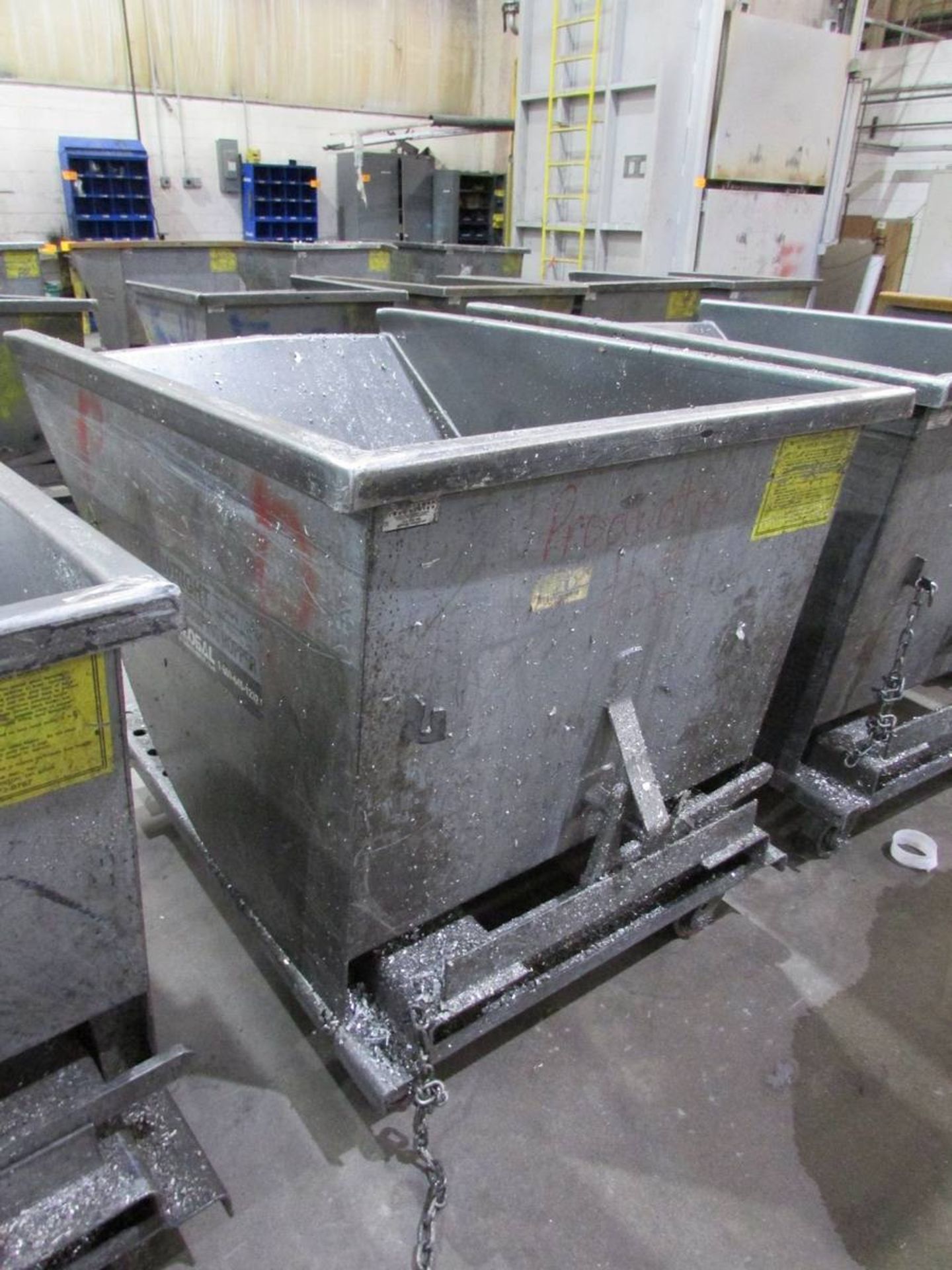 McCullough IND Wright Rolling Self Dumping Hopper - Image 5 of 5