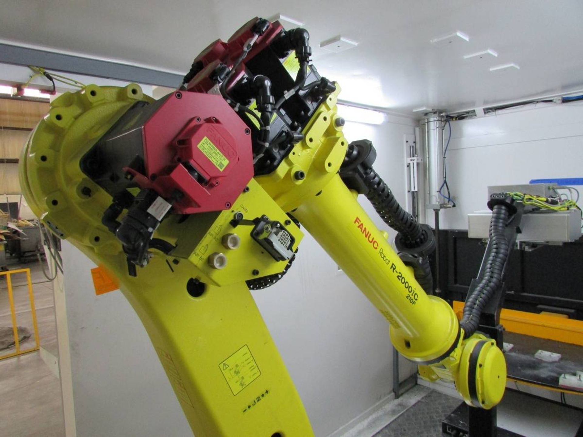 2017 FANUC 2000 iC 210F 6 Axis Material Handling Robot - Image 4 of 9