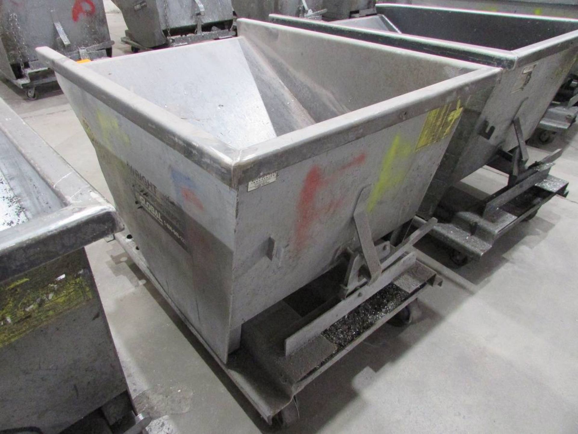 McCullough IND Wright Rolling Self Dumping Hopper - Image 5 of 5