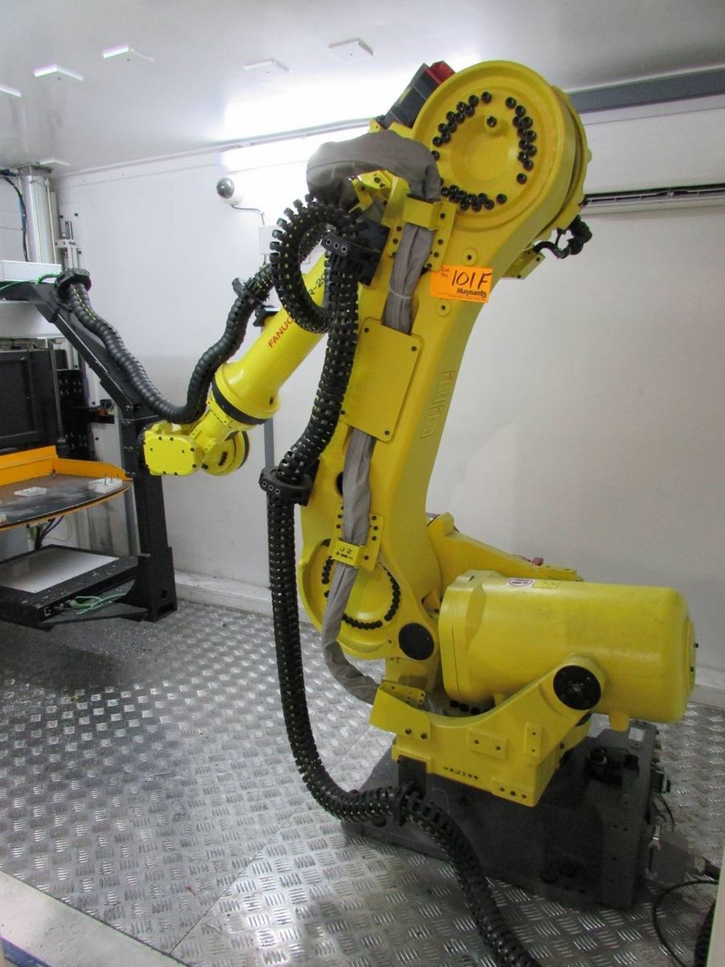 2017 FANUC 2000 iC 210F 6 Axis Material Handling Robot